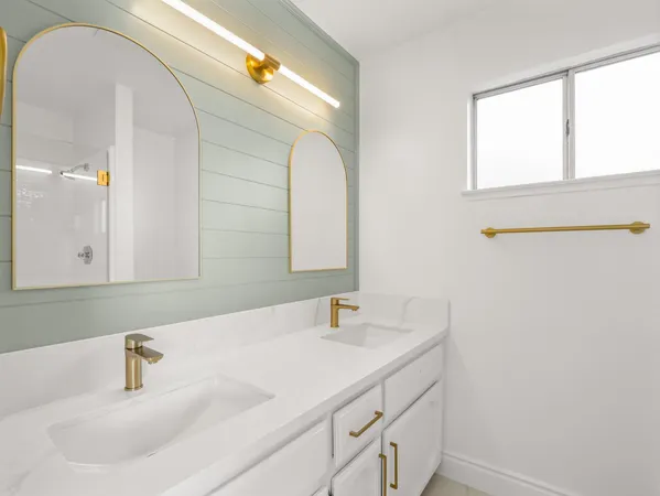 $455,000 | 1115 West Minarets Avenue, Fresno, CA 93650