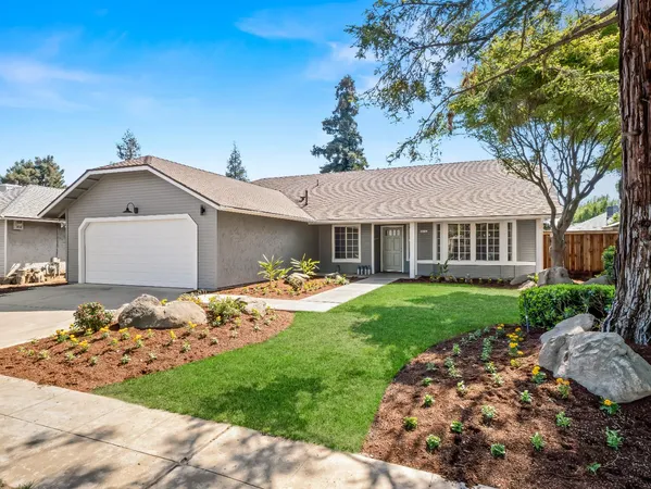 $455,000 | 1115 West Minarets Avenue, Fresno, CA 93650