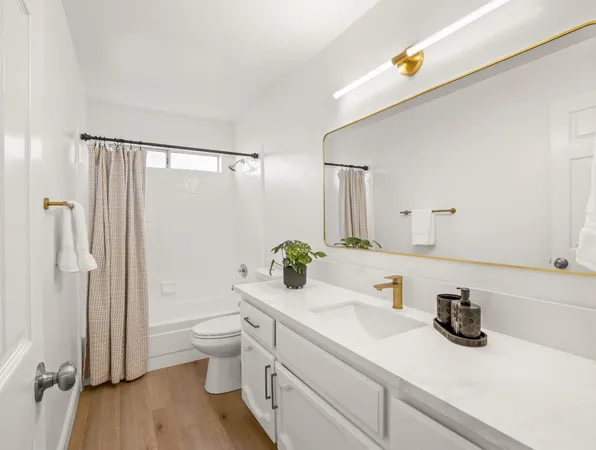 $455,000 | 1115 West Minarets Avenue, Fresno, CA 93650