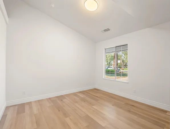 $455,000 | 1115 West Minarets Avenue, Fresno, CA 93650