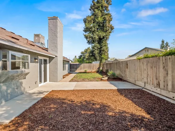$455,000 | 1115 West Minarets Avenue, Fresno, CA 93650