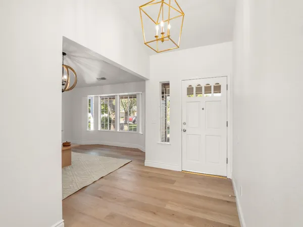 $455,000 | 1115 West Minarets Avenue, Fresno, CA 93650