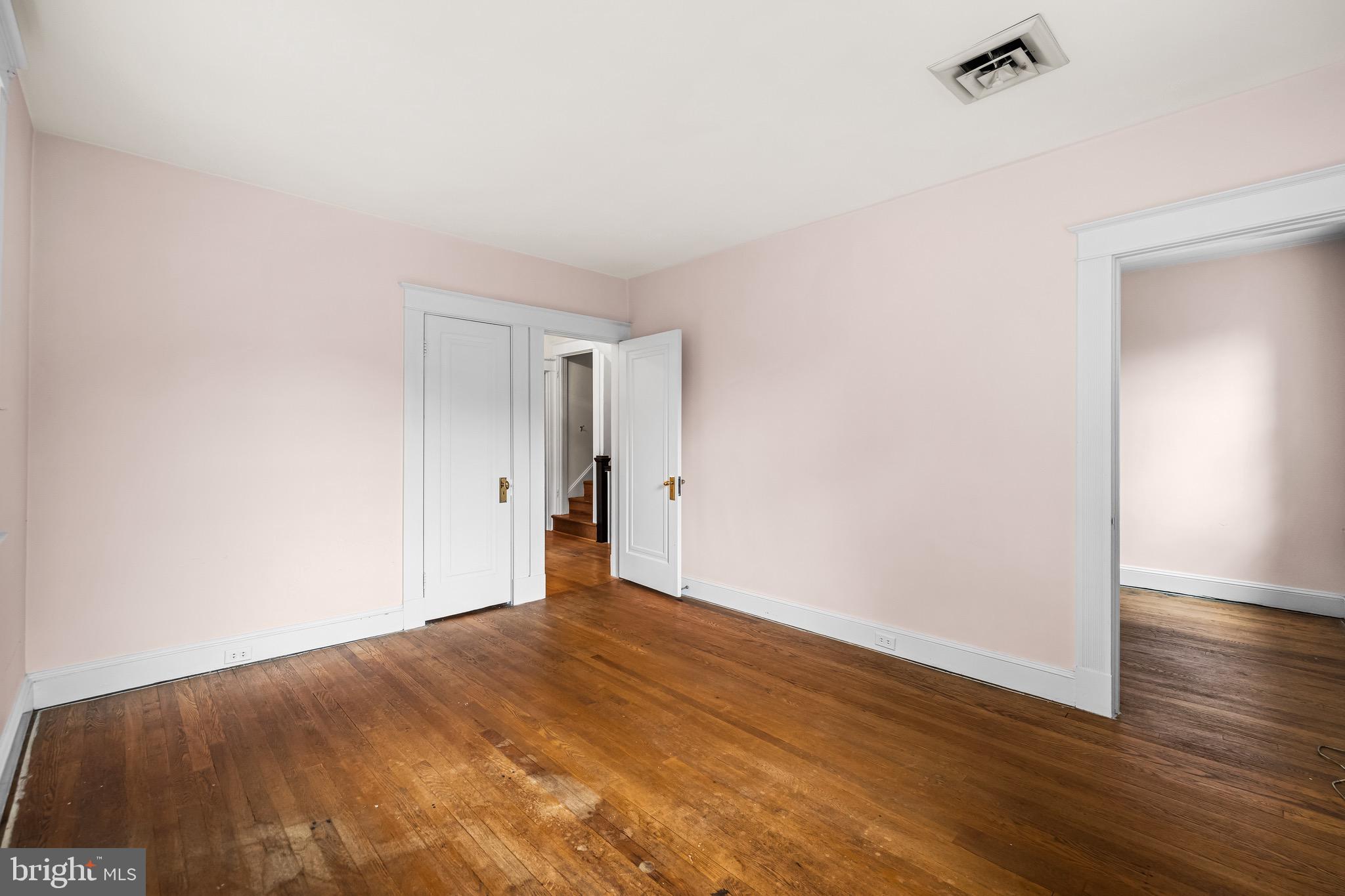 301 Hopkins Road Baltimore, MD 21212 - Photo 13 of 24