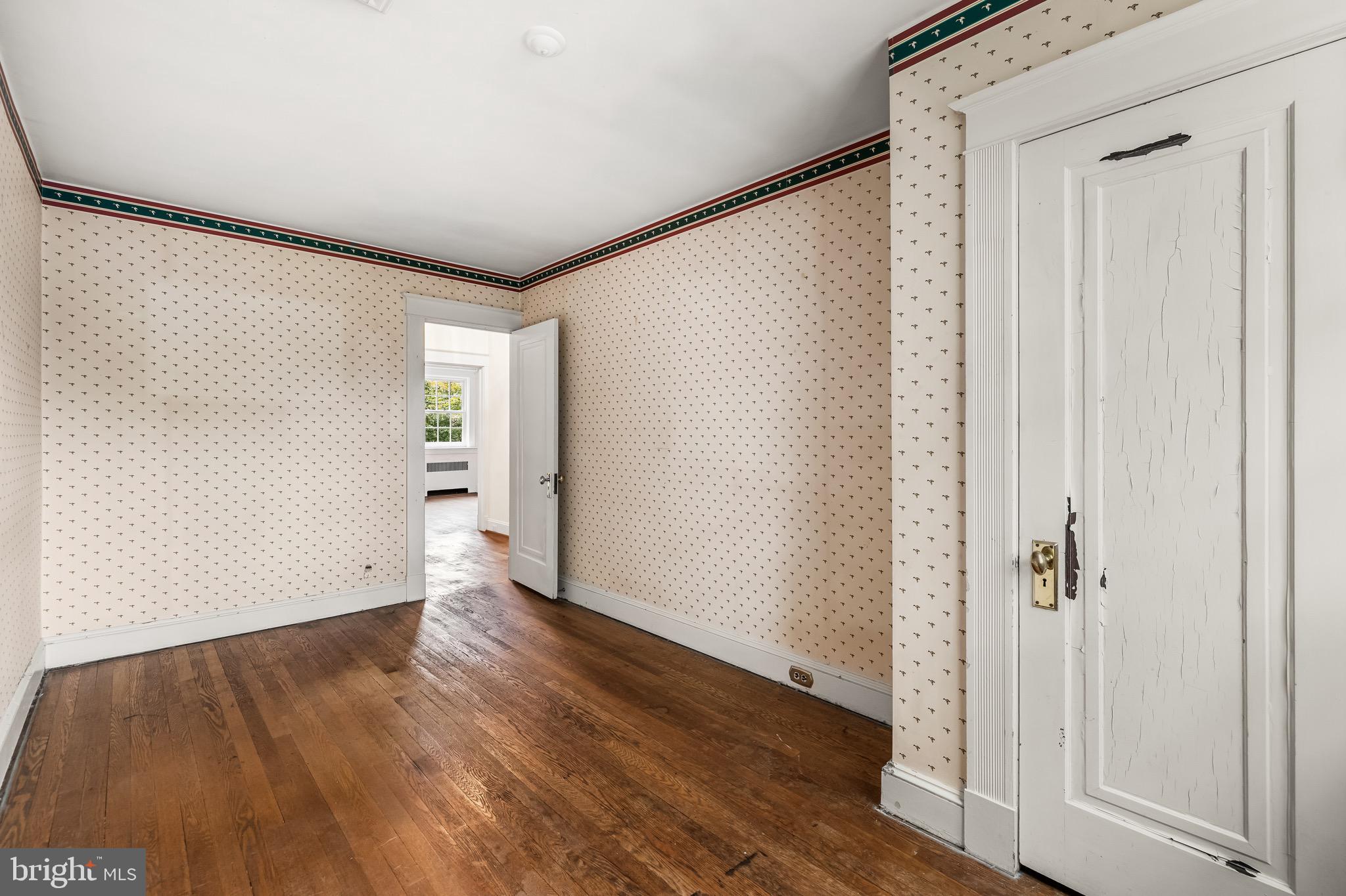 301 Hopkins Road Baltimore, MD 21212 - Photo 14 of 24