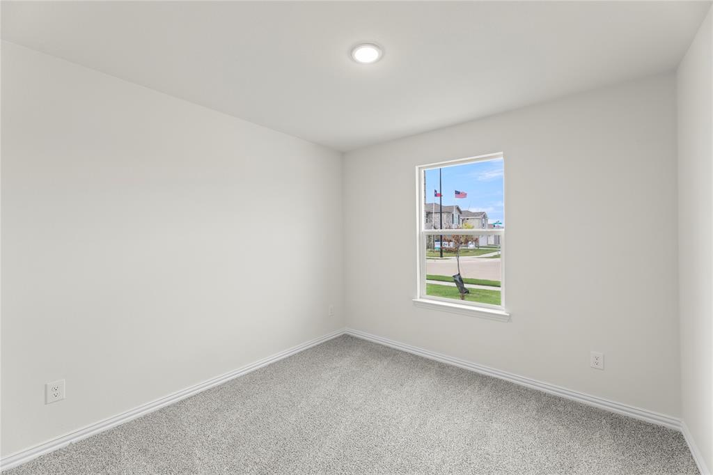 114 Goel Street Greenville, TX 75402 - Photo 4 of 32