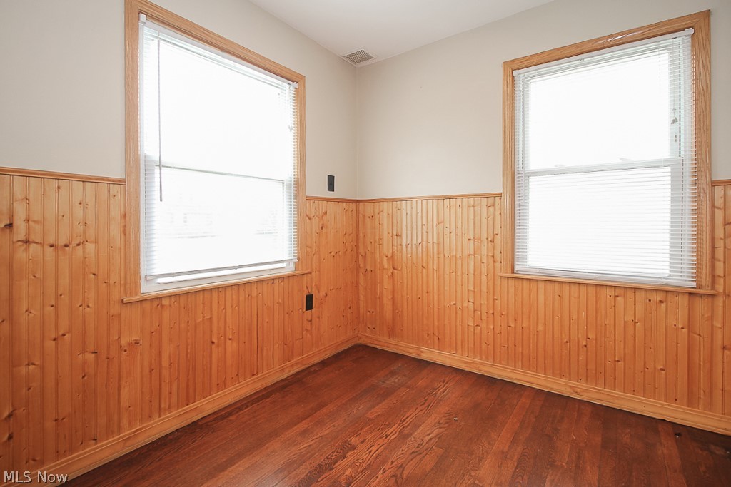 4165 Verona Road Cleveland, OH 44121 - Photo 6 of 35 Gallery Image 6