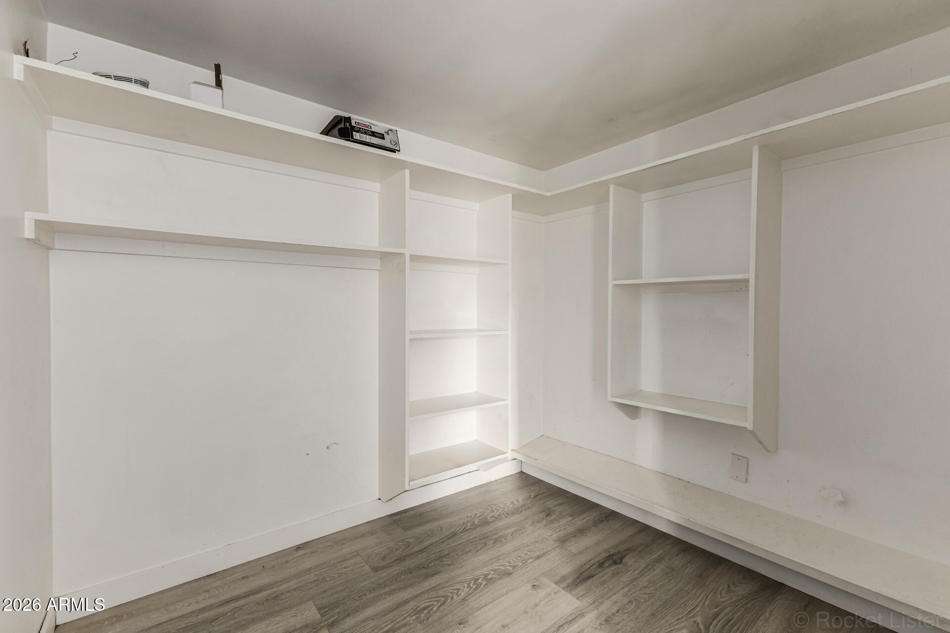 18442 North 1st Street Phoenix, AZ 85022 - Photo 12 of 23 Walk-in Closet