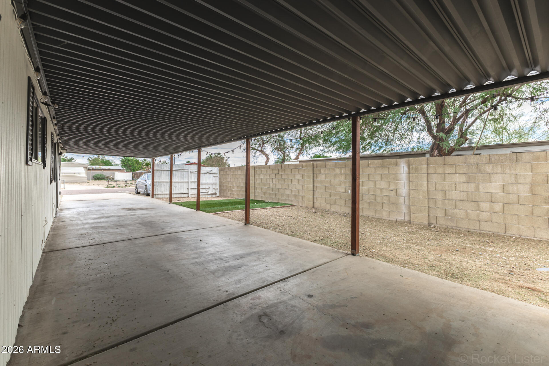 18442 North 1st Street Phoenix, AZ 85022 - Photo 21 of 23 Covered Patio