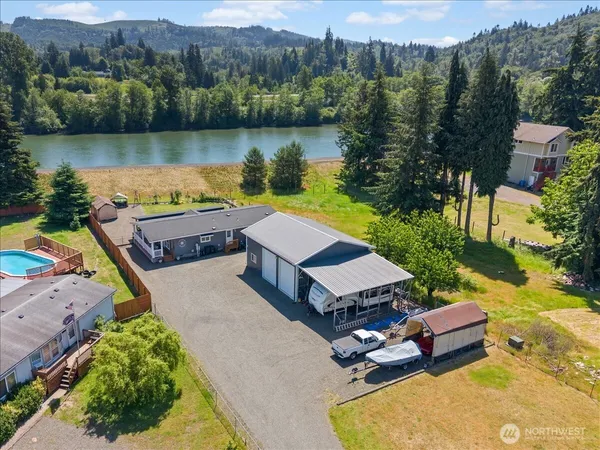 $540,000 | 1410 Westside Highway, Kelso, WA 98626