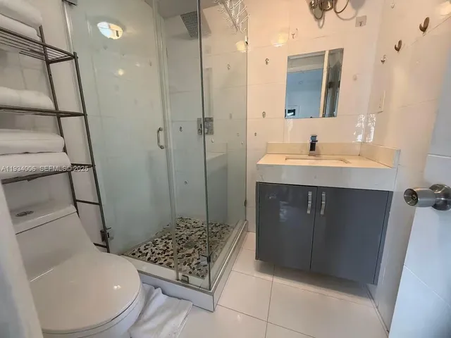 $1,900 | Shenandoah, Miami, FL 33145