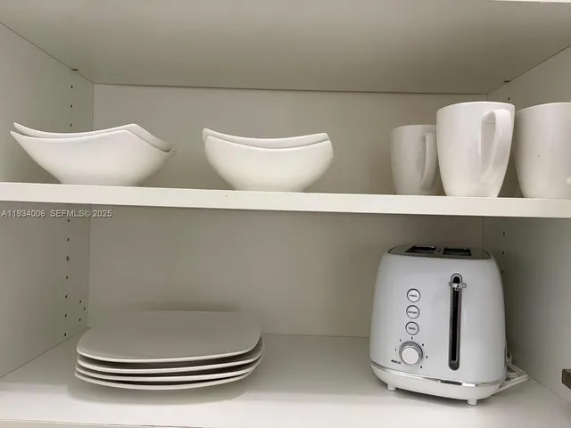 $1,900 | Shenandoah, Miami, FL 33145