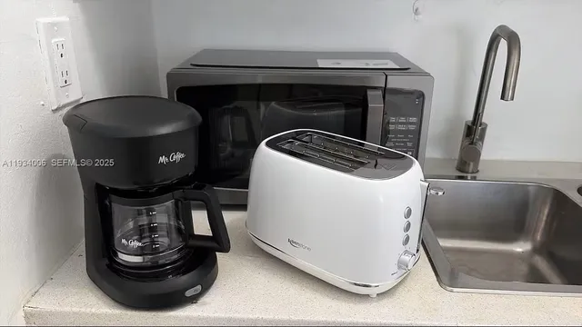 $1,900 | Shenandoah, Miami, FL 33145