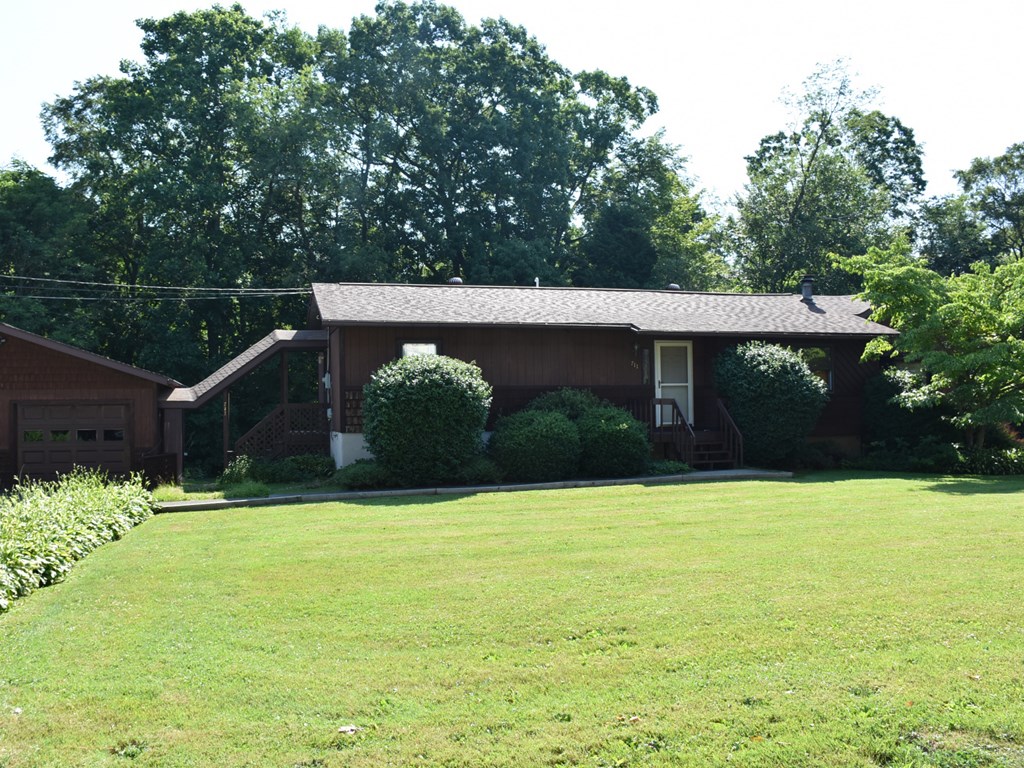 711 Ravine Street Meadville, PA 16335 - Photo 2 of 27
