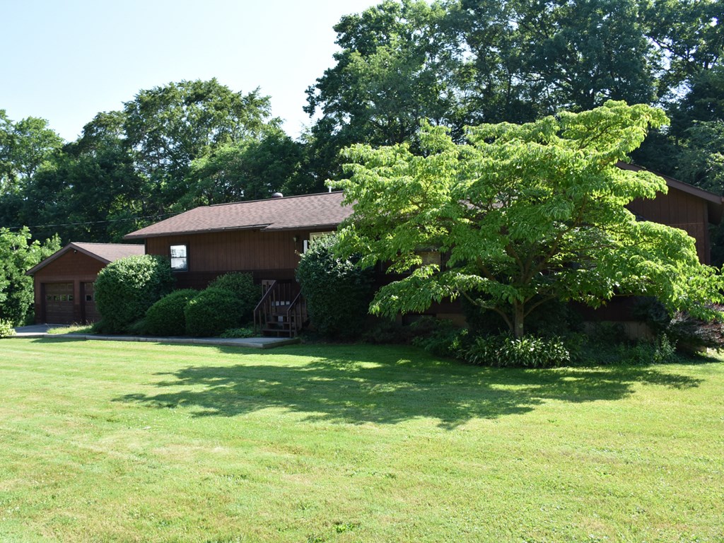 711 Ravine Street Meadville, PA 16335 - Photo 3 of 27