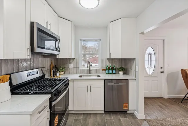 $249,999 | 2209 Chateau Lane, Mound, MN 55364