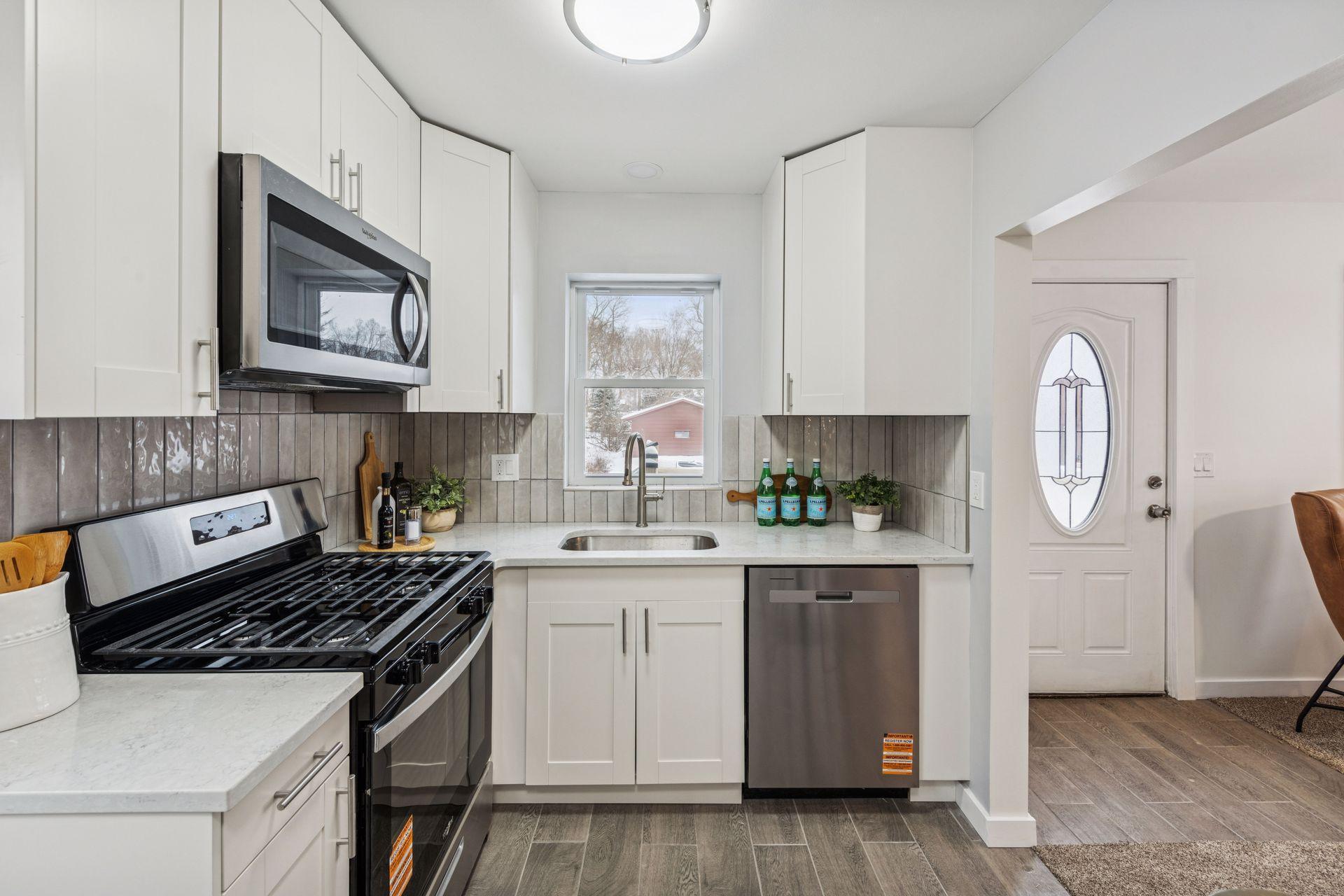 2209 Chateau Lane Mound, MN 55364 - Photo 10 of 69