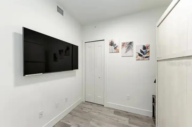 $479,500 | 1709 North Tamiami Trail, Unit 425, Sarasota, FL 34234