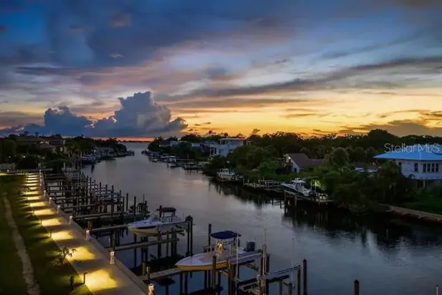 $479,500 | 1709 North Tamiami Trail, Unit 425, Sarasota, FL 34234