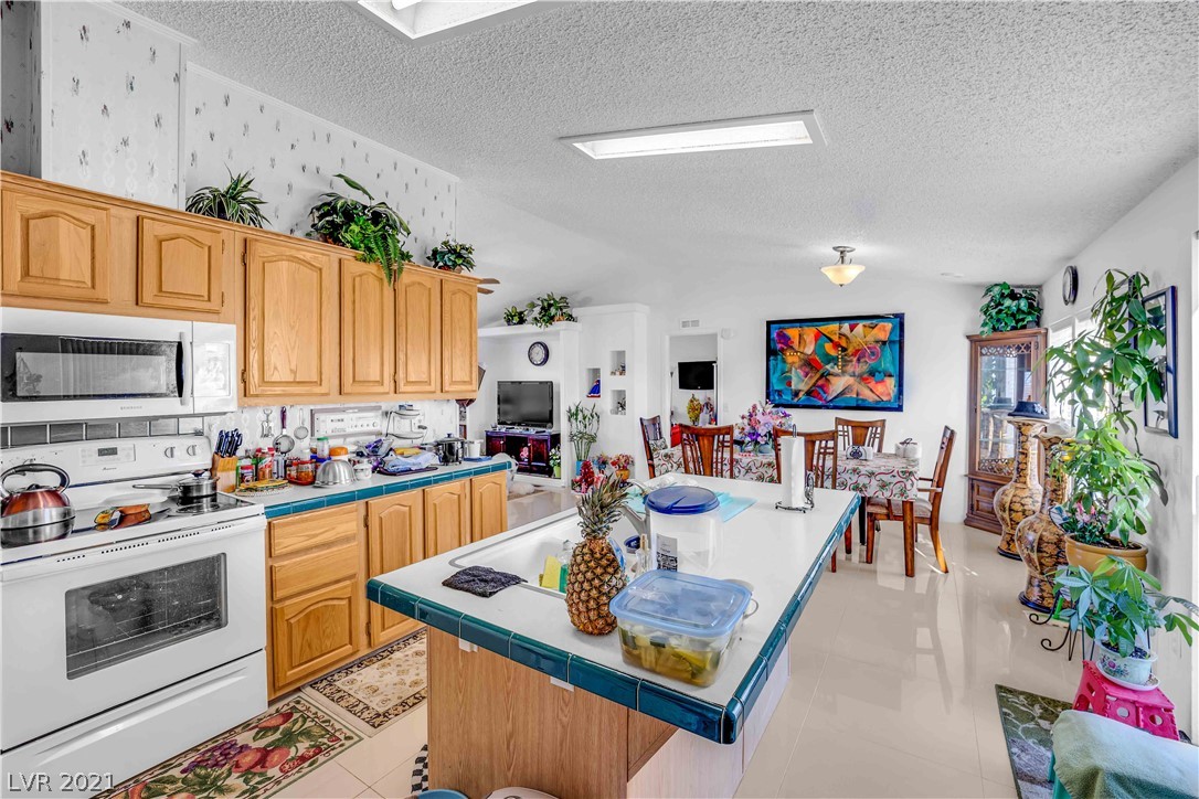 1661 South Blagg Road Pahrump, NV 89048 - Photo 12 of 33 Gallery Image 12