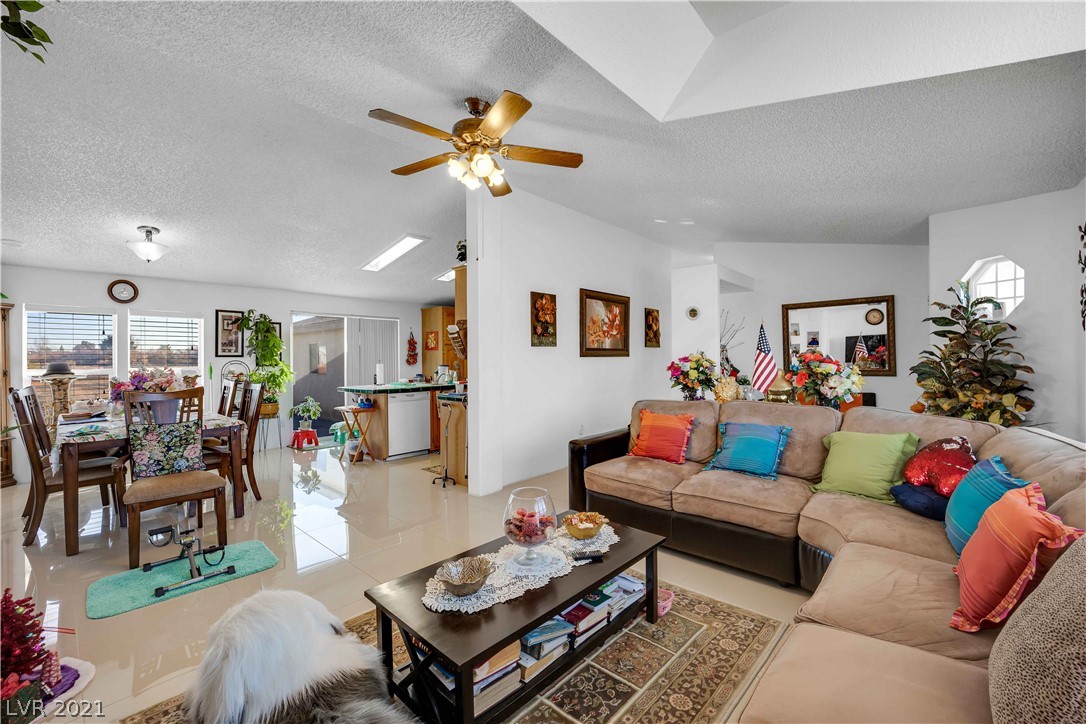 1661 South Blagg Road Pahrump, NV 89048 - Photo 8 of 33 Gallery Image 8
