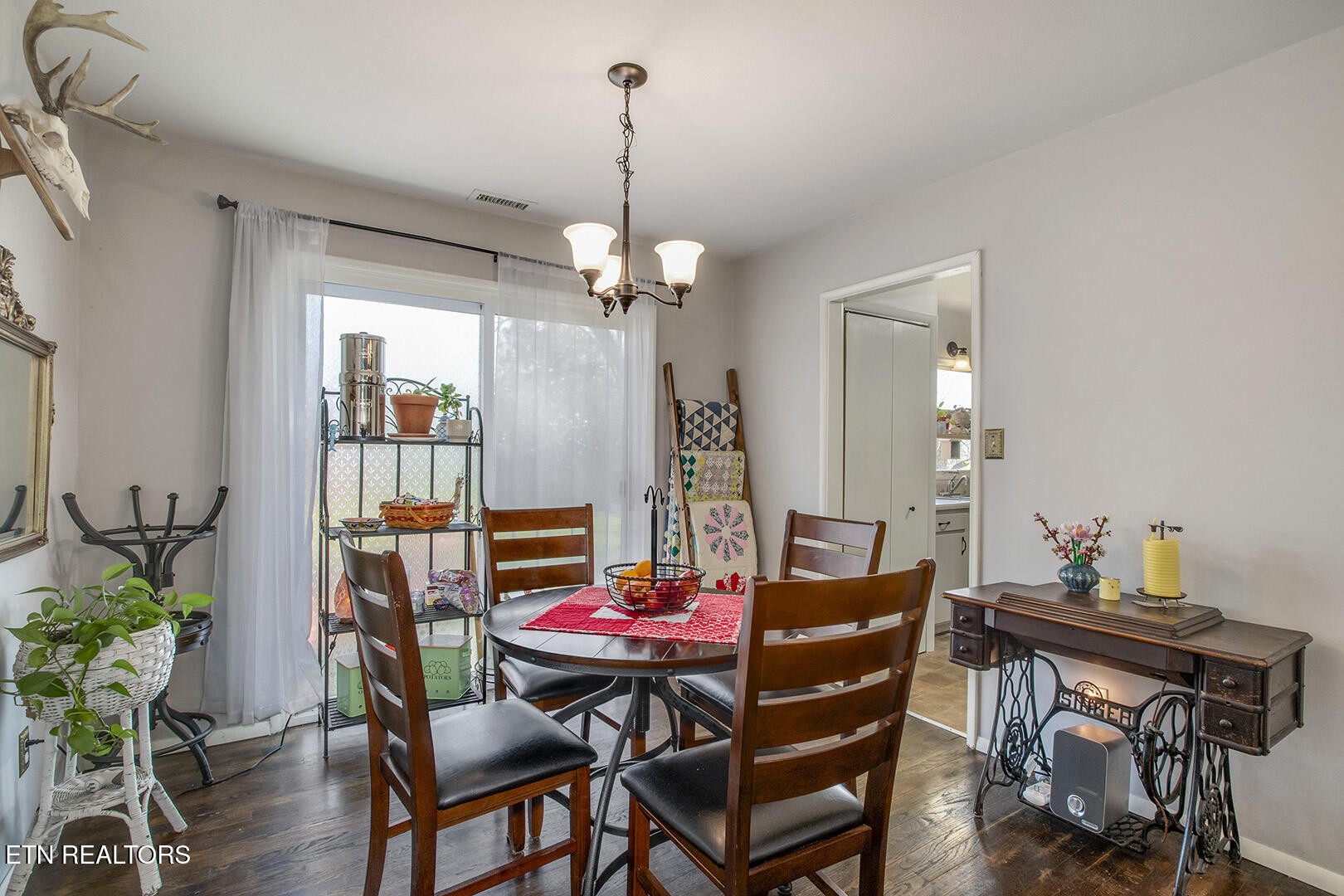 3029 Walridge Road Knoxville, TN 37921 - Photo 10 of 35 Gallery Image 10