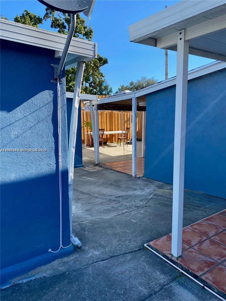 27 Southwest 55th Avenue Road Miami, FL 33134 - Photo 12 of 17 a view of front door and porch