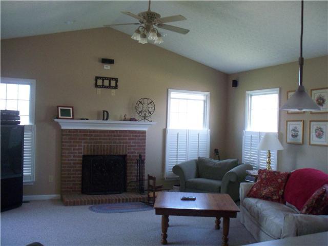 18700 London Road Circleville, OH 43113 - Photo 6 of 21 Gallery Image 6