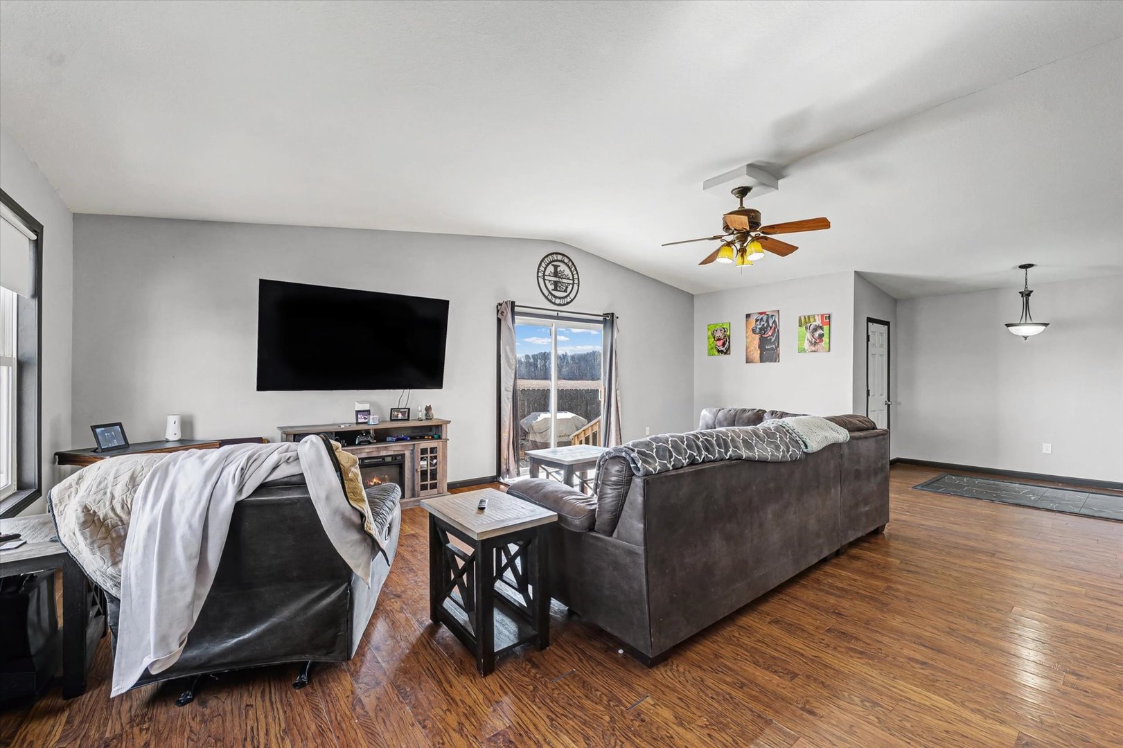 812 Brewer Road Danville, IL 61834 - Photo 7 of 33