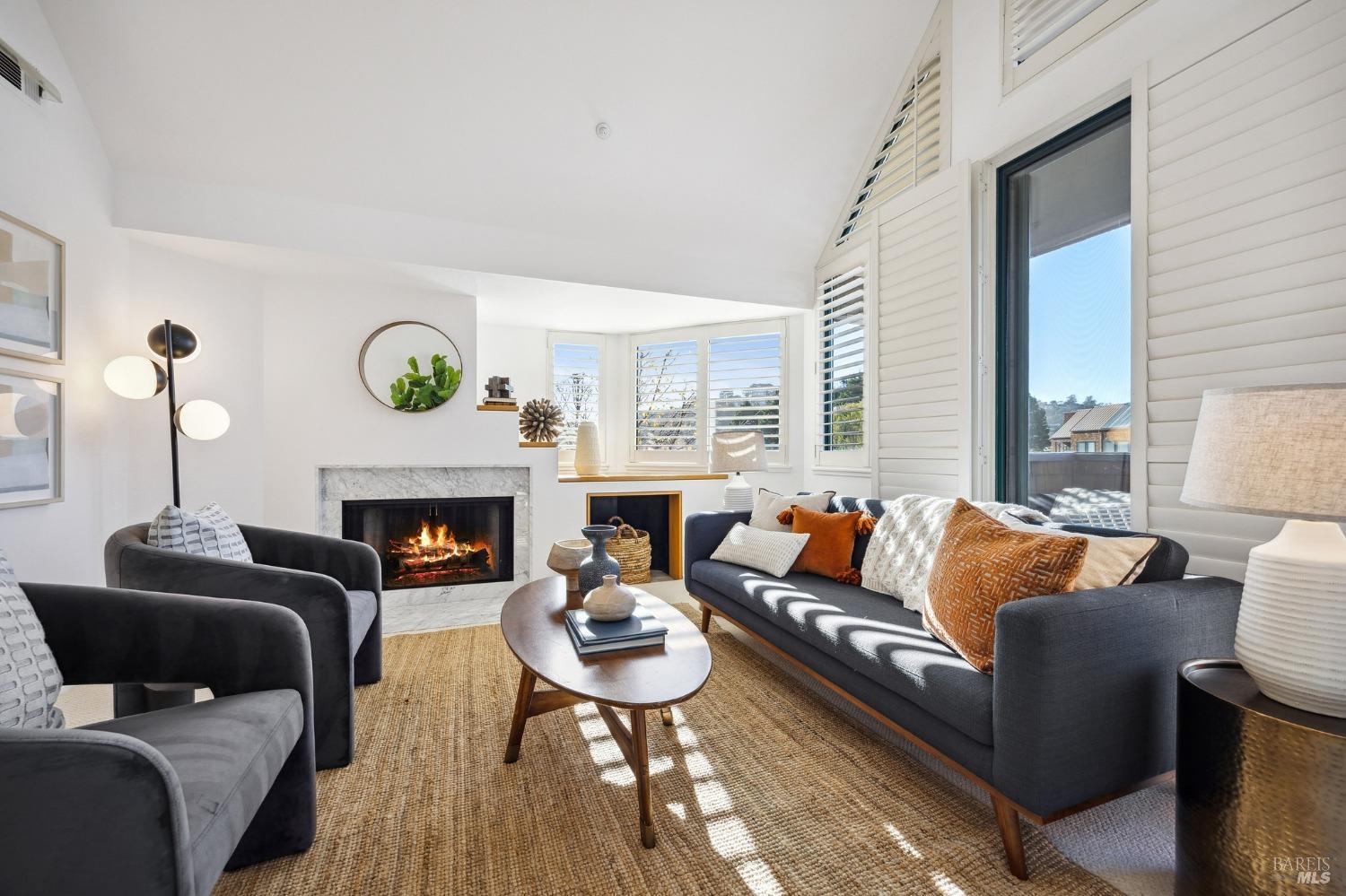 41 Lagoon Vista Road Tiburon, CA 94920 - Photo 6 of 43 Gallery Image 6