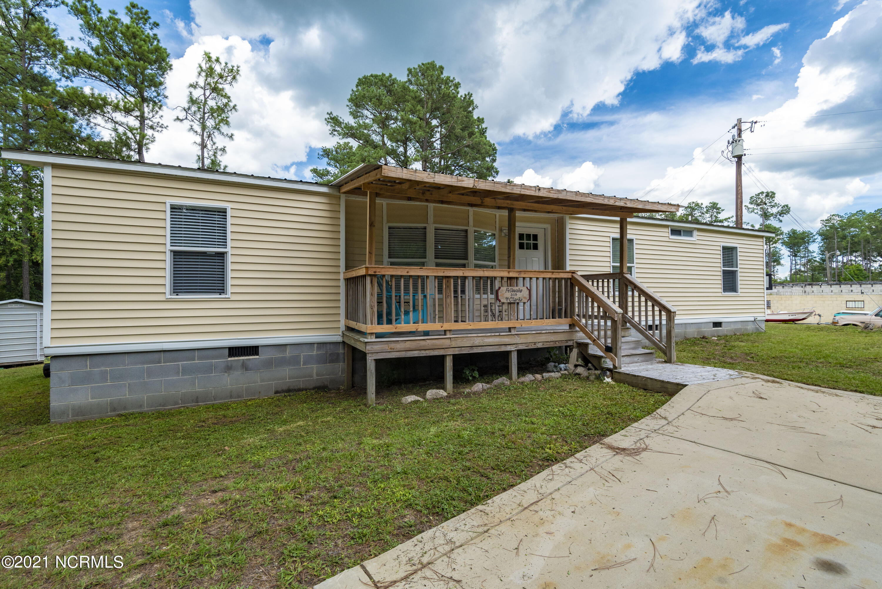 2196 Joel Road Carthage, NC 28327 - Photo 5 of 49 DSC_2264
