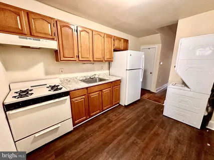 $1,400 | 343 West Queen Lane, Philadelphia, PA 19144