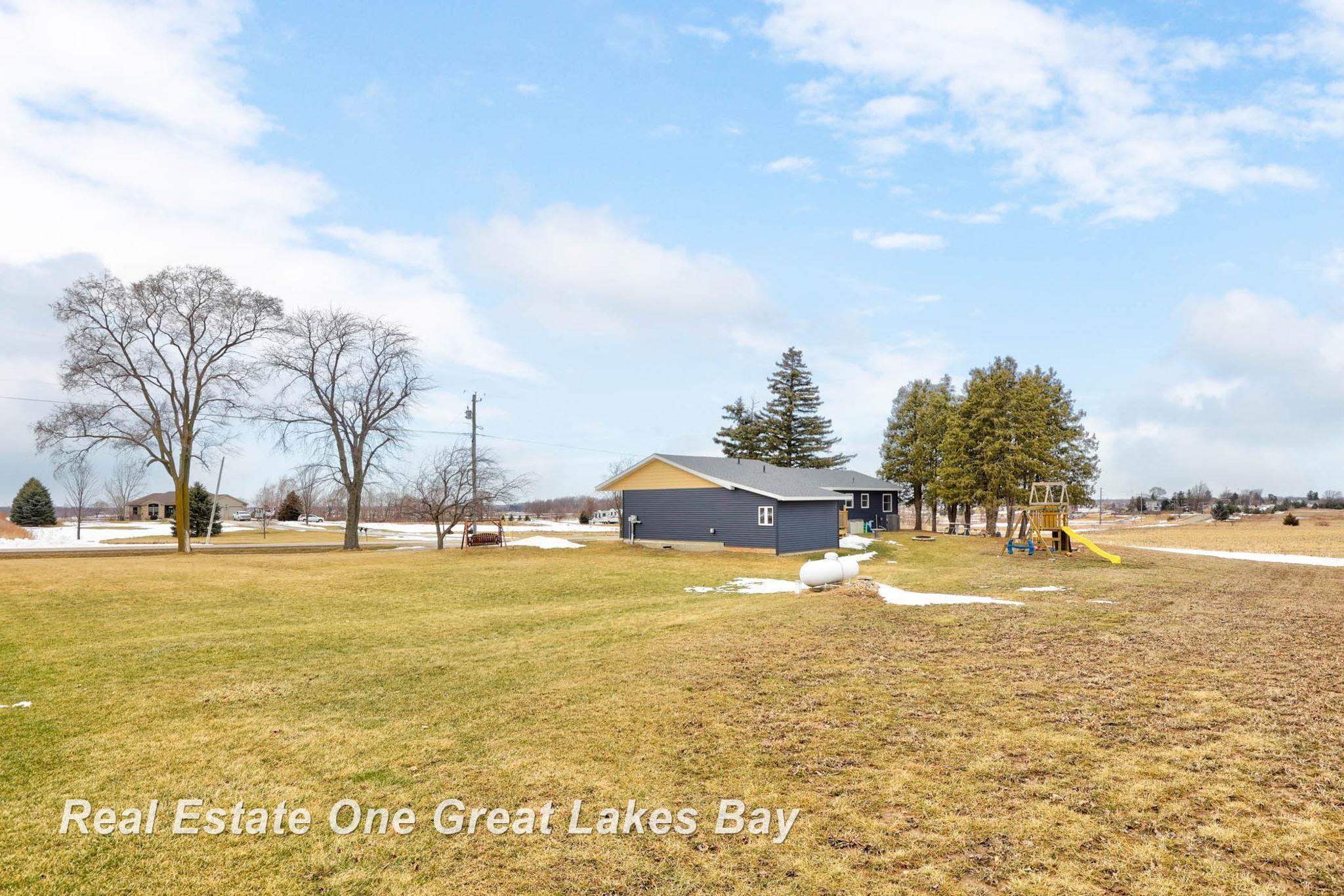 2720 Colwood Road Caro, MI 48723 - Photo 39 of 45 50167772-3956a52f-e794-4920-874d-afa410f317cf.JPG