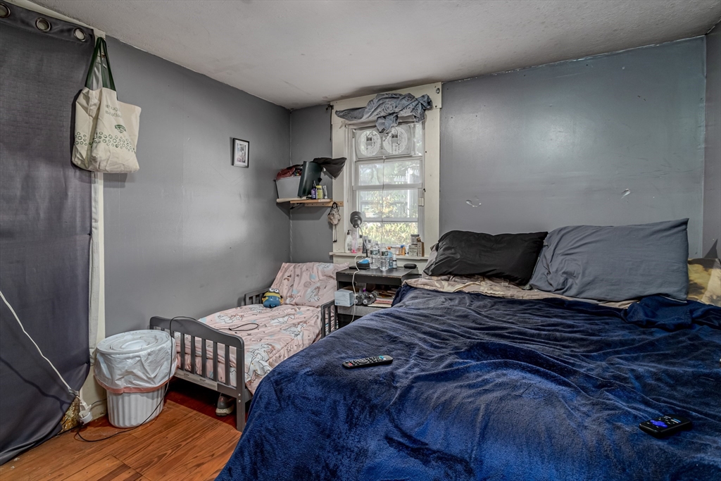 260 State Road Phillipston, MA 01331 - Photo 21 of 42 a bedroom with double bed and a window