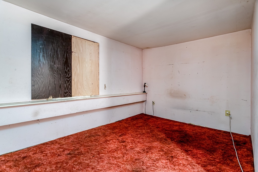 260 State Road Phillipston, MA 01331 - Photo 30 of 42 a view of empty room