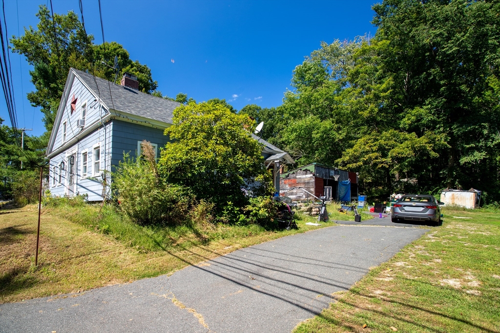 260 State Road Phillipston, MA 01331 - Photo 5 of 42 a view of street with small garden