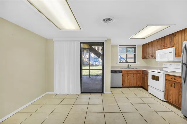 $99,000 | 1905 Christopher Circle, Unit 4, Urbana, IL 61802