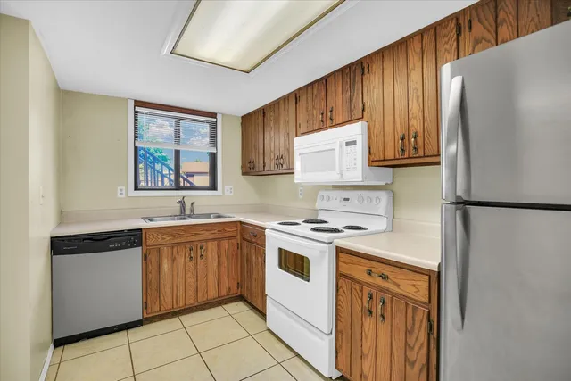 $99,000 | 1905 Christopher Circle, Unit 4, Urbana, IL 61802