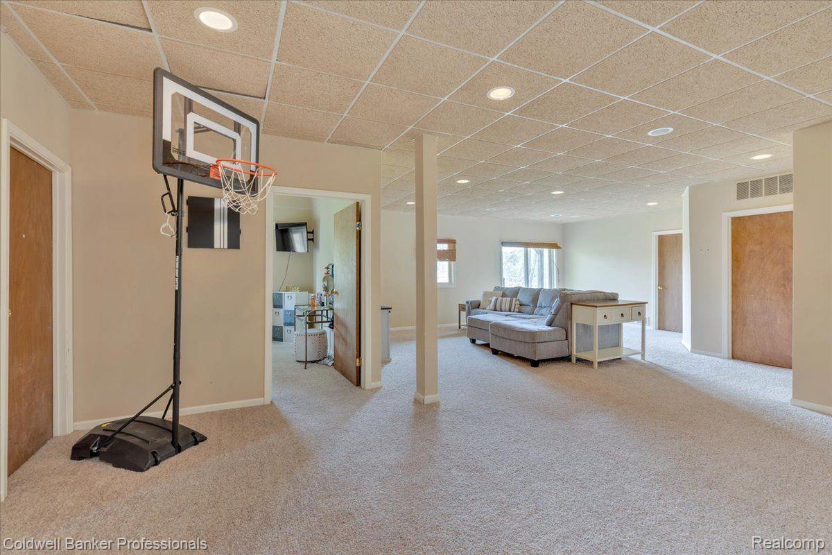 798 Gravel Ridge Road Leonard, MI 48367 - Photo 47 of 48 Gallery Image 47