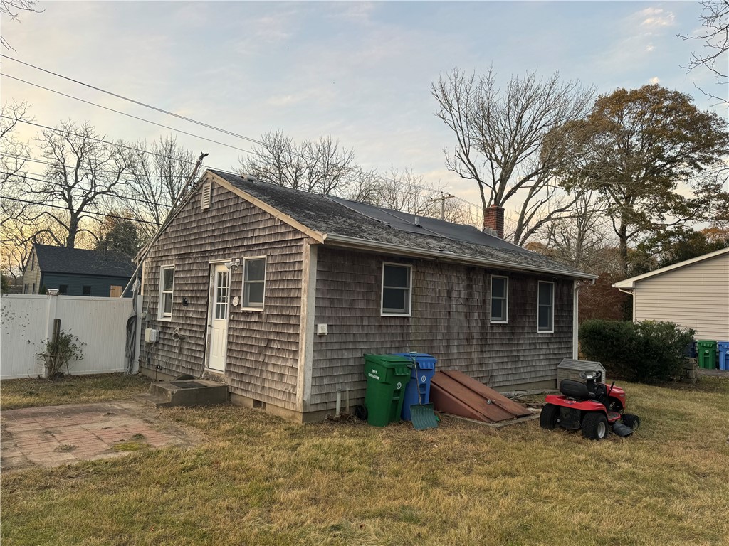 207 North Road South Kingstown, RI 02879 - Photo 3 of 5