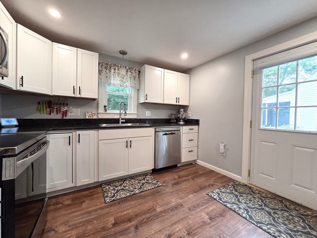 40 2nd Island Road Webster, MA 01570 - Photo 13 of 30 Gallery Image 13