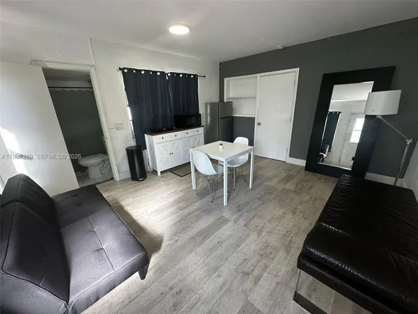 $1,450 | 275 Northwest 46th Street, Unit B, Miami, FL 33127