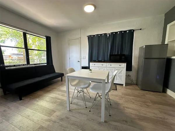 $1,450 | 275 Northwest 46th Street, Unit B, Miami, FL 33127