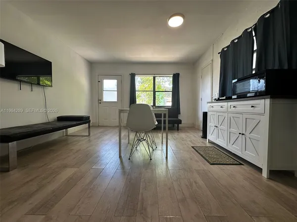 $1,450 | 275 Northwest 46th Street, Unit B, Miami, FL 33127