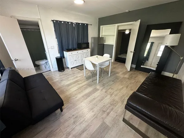 $1,450 | 275 Northwest 46th Street, Unit B, Miami, FL 33127