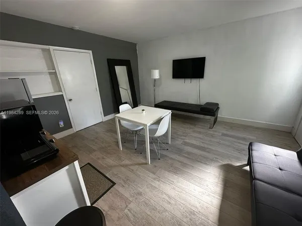 $1,450 | 275 Northwest 46th Street, Unit B, Miami, FL 33127