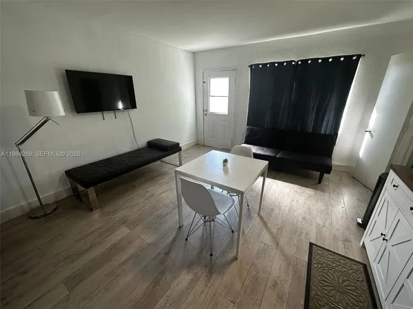 $1,450 | 275 Northwest 46th Street, Unit B, Miami, FL 33127