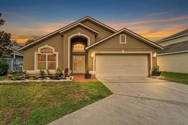 $490,000 | 8376 Lake Amhurst Trail, Orlando, FL 32829