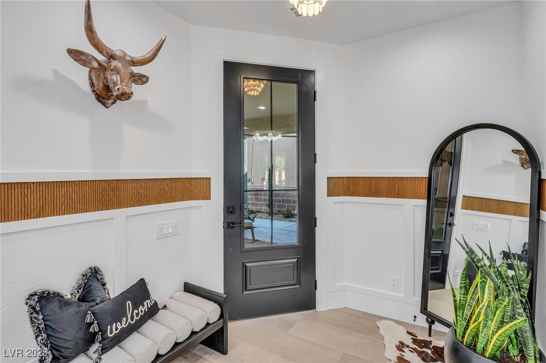 2709 Rue Toulouse Avenue Henderson, NV 89044 - Photo 12 of 43 Front Door with Sitting Area
