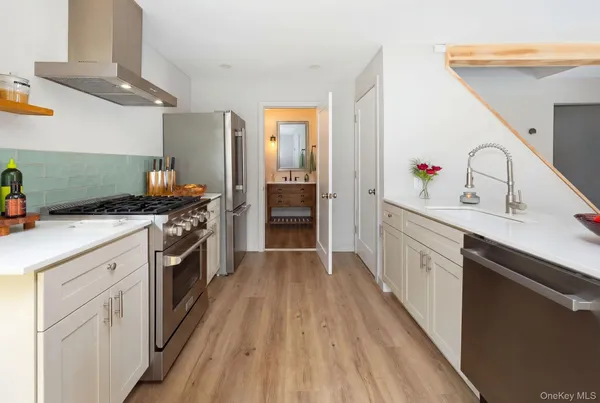 $450,000 | 39 North Broadway, Kingston, NY 12401