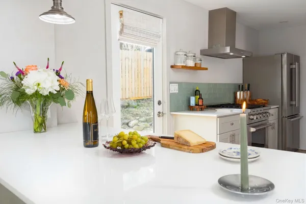 $450,000 | 39 North Broadway, Kingston, NY 12401